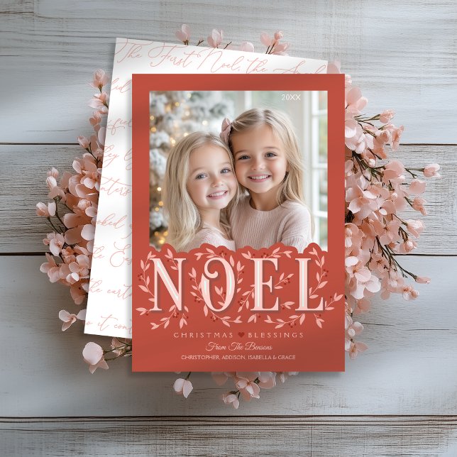 Cartão Natal Monocromático Elegante Botânico (Shown on a 5" x 7" card)