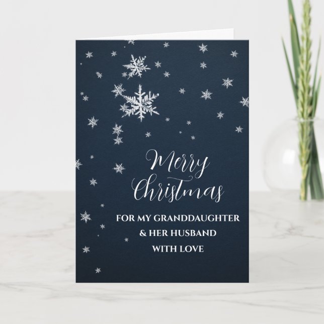 Cartão Neve, neta e marido, Feliz Natal (Frente)