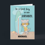 Cartão Nome Personalizado Cara Birthday Beach Funny Legal<br><div class="desc">Qualquer cara seria grata por receber este cartão no seu aniversário. O que torna este cartão especial é o fato de que seu tema de verão é perfeito para a estação. O guaxinim legal no cobrir vai ajudá-lo a cumprimentá-lo e a expressar uma mensagem divertida.</div>