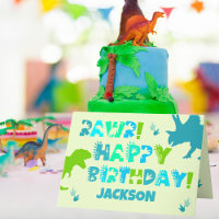 Nome personalizado do dinossauro bonito e aniversá
