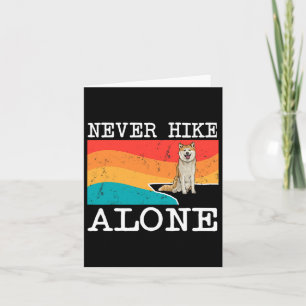 Cartão Nunca Ande Sozinho Akita Graphic Hiking