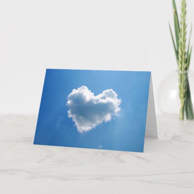 Cartão Nuvem em forma de coração no céu (Frente)