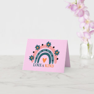 CARTÃO O AMOR É GENTIL COR ROSA BOHO ARCO-ÍRIS DIA DOS NA