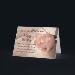 Cartão O aniversário para como uma mãe a mim envelheceu<br><div class="desc">Um cartão antigo do olhar que caracteriza uma vela e um rosa que encontram-se no cetim e no laço. Um cartão de aniversário para um alguém especial.</div>