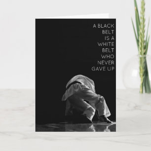 CARTÃO O CINTO PRETO É UM CINTO BRANCO