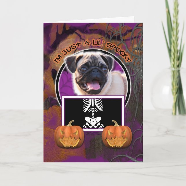 Cartão O Dia das Bruxas - apenas um Lil assustador - Pug (Frente)
