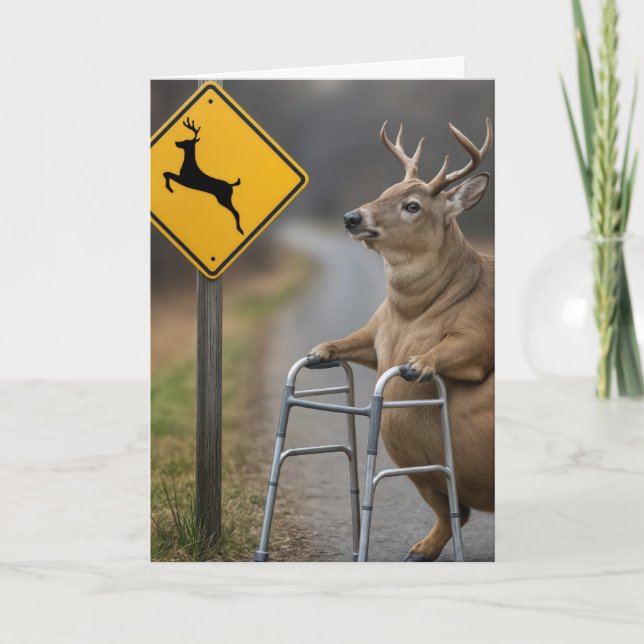 Cartão O velho Buck de aniversário se inclina em um passe (Frente)