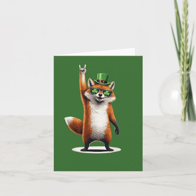 Cartão Óculos de sol Shamrock da Raposa Sortuda no dia de (Frente)