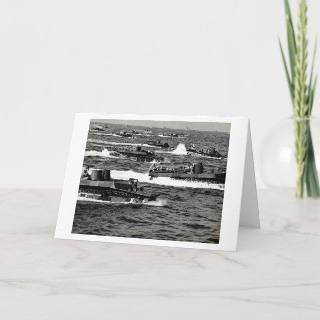 Cartão Os fuzileiros navais de WWII E.U. invadem Iwo Jima (Frente)