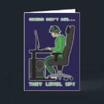 Cartão Os jogadores não envelhecem, eles aumentam o nível<br><div class="desc">O texto padrão neste design pode ser alterado excluindo a camada de texto no editor do Zazzle e, em vez disso, você pode adicionar facilmente seu próprio texto a ele. Este cartão de aniversário de jogos para PC é perfeito para enviar a um amigo ou amado. Esta design é digitalmente...</div>