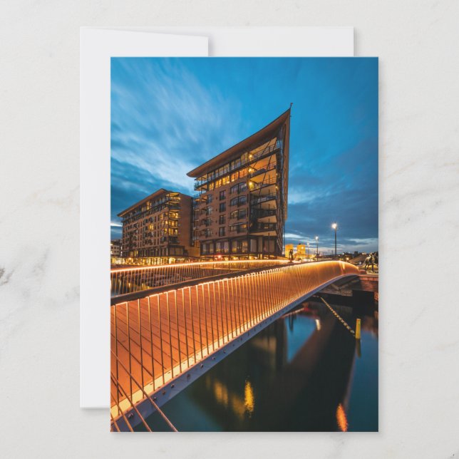 Cartão Oslo à noite, Noruega (Frente)