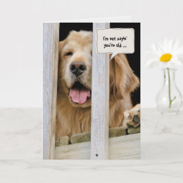 Cartão Ouro Retriever fazendo aniversário antigo