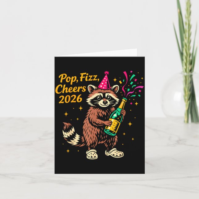 Cartão P Fizz Cheers 2026 Funny Raccoon New Year Design  (Frente)