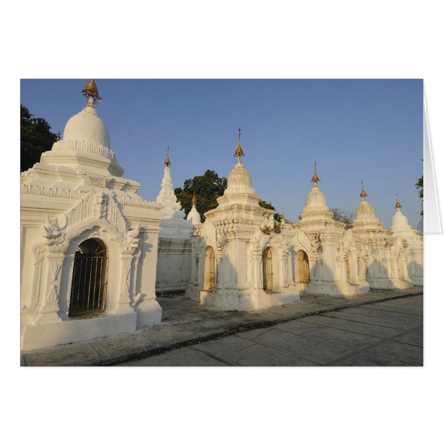 Cartão Pagode Kuthodaw em Mandalay, conhecida como a (Frente Horizontal)