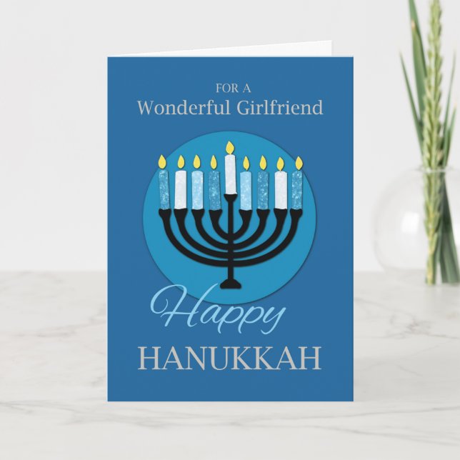 Cartão Para o Namorada Hanukkah Menorah no Azul Escuro (Frente)