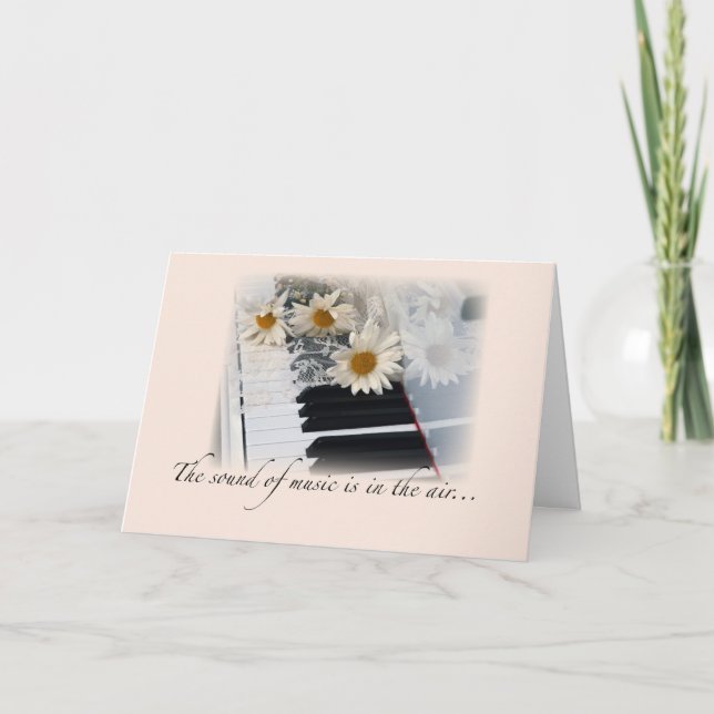 Cartão Parabéns de performance musical, Piano, Visitas (Frente)