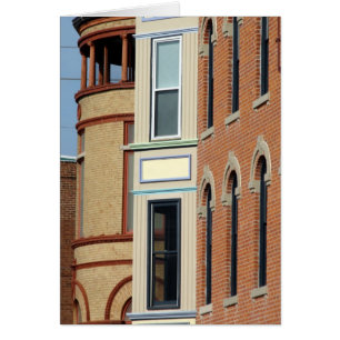 Cartão Parte dianteira colorida da construção