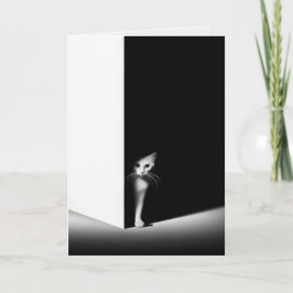 Cartão Pensando em seu gato branco nas sombras