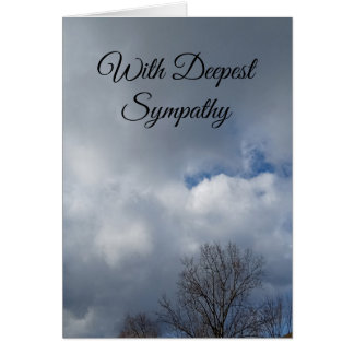 Cartão Pêsames com céu nublado de tempestade.