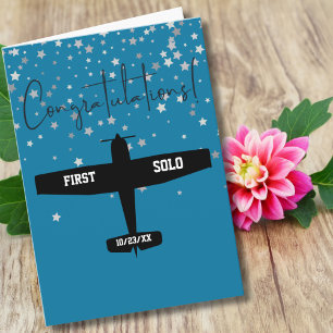 Cartão Piloto de estudante Primeiro Parabéns de avião Sol