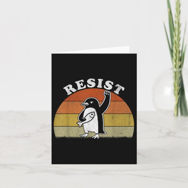 Cartão Pinguim Engraçado Resiste Pinguins em Protesto Con (Frente)
