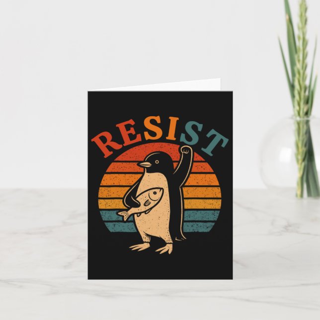 Cartão Pinguim Engraçado Resiste Pinguins em Protesto Con (Frente)
