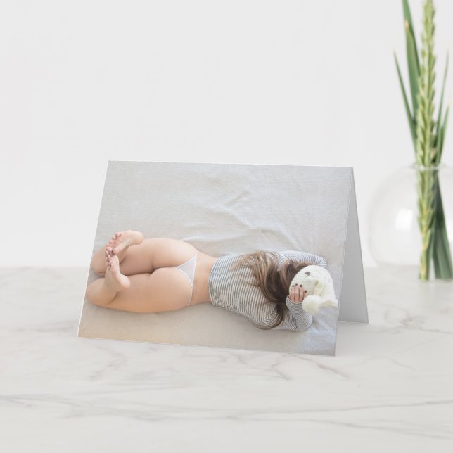 CARTÃO PLACA DE ANIVERSÁRIO BARE BUMBUM G-STRING BEACH GI (Frente)