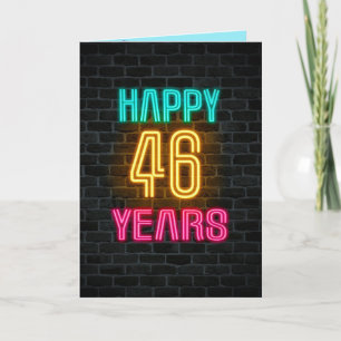 Cartão Placa de néon em tijolo para 46º aniversário