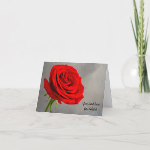 Cartão Placa de saudação da Rosa vermelha solteiro