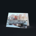 Cartão Ponte aérea sobre a cidade de Brook, Plymouth, MÃE<br><div class="desc">Cinco centímetros de neve cobriram nosso fazer de região para uma paisagem de manhã cênica.  Foto tirada no Brewster Gardens em Plymouth,  Massachusetts.  Abaixo da ponte fica a Cidade Brook,  Os Peregrinos se estabeleceram perto deste local em 1620.  Cafe Strega está localizado no prédio de Emond,  ao fundo.</div>