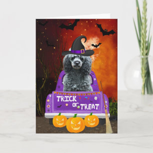 Cartão Poodle Dog em Halloween Truck