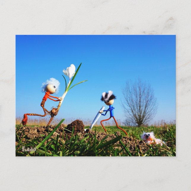 Cartão Postal 2 Fubby's die een bol krokus planten. (Frente)