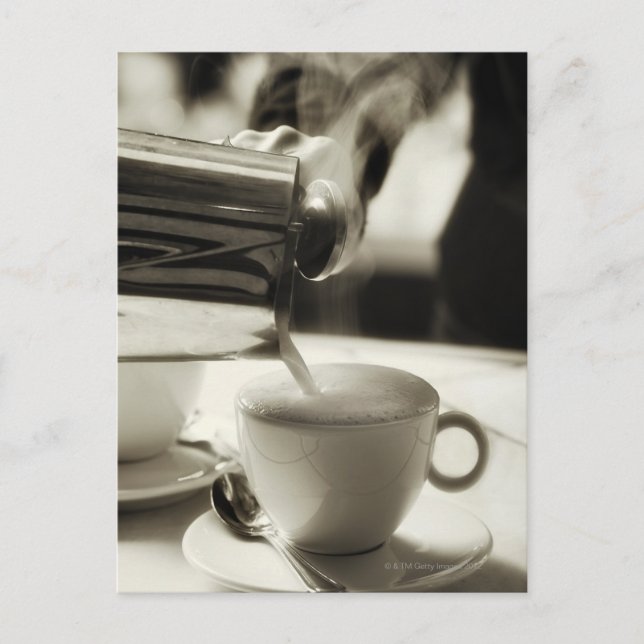 Cartão Postal A arte do fazer/da adição frescos do café (Frente)