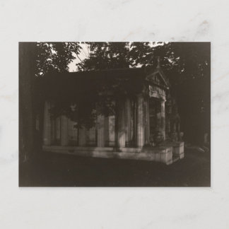 Cartão postal à distância do Tomb do Fantasma