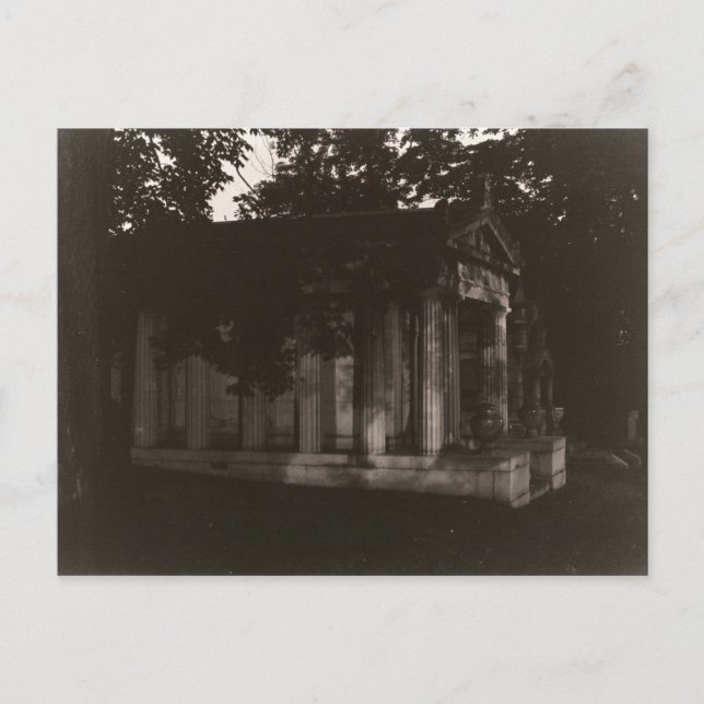 Cartão postal à distância do Tomb do Fantasma (Frente)