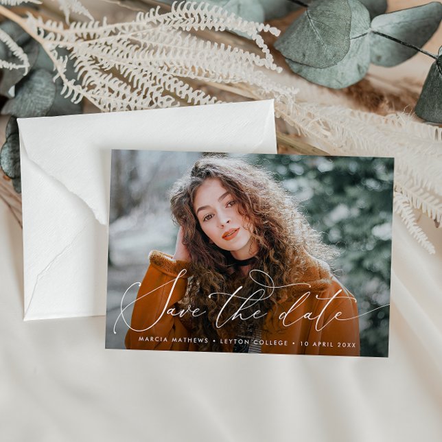 Cartão Postal a graduação de script thin salva a data (Criador carregado)