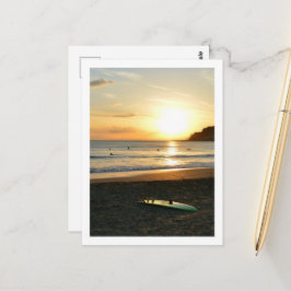 Cartão Postal A Prancha de Surf Verde: Japão