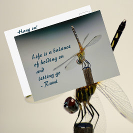 Cartão Postal A vida é um Dragonfly de Cotação Equilibrada Fotog