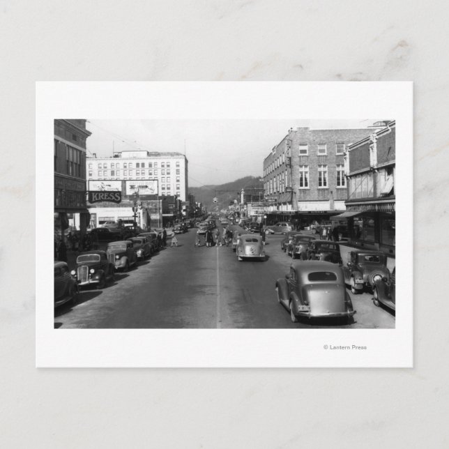 Cartão Postal Aberdeen, WA - vista do centro da rua de Wishkan (Frente)