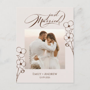 Cartão Postal Acaba de Casar Anúncio de Foto em Caligrafia Bege
