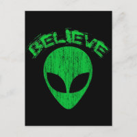 ACREDITE - DESIGN DE CABEÇA ALIENÍGENA VERDE
