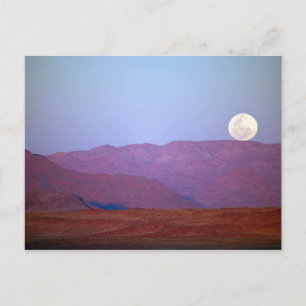 Cartão Postal África, Namíbia, Sossusvlei. Uma lua cheia repousa