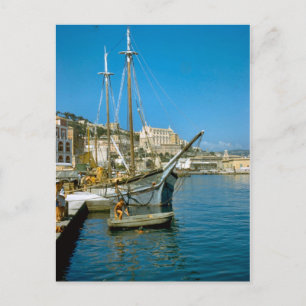 Cartão Postal Amalfi, frente de água com barco de pesca