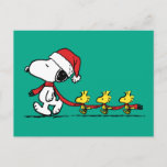 Cartão Postal Amendoins | Snoopy & Friends Winter Scarf<br><div class="desc">Celebre as férias e o seu amor pelos amendoins com este design bonitinho com Snoopy,  Woodstock e amigos vestindo um lenço vermelho de inverno.</div>