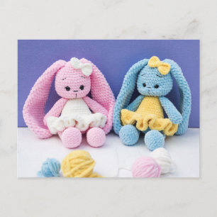 Cartão Postal Amigos Coelhinhos de Crochê – Arte Colecionável