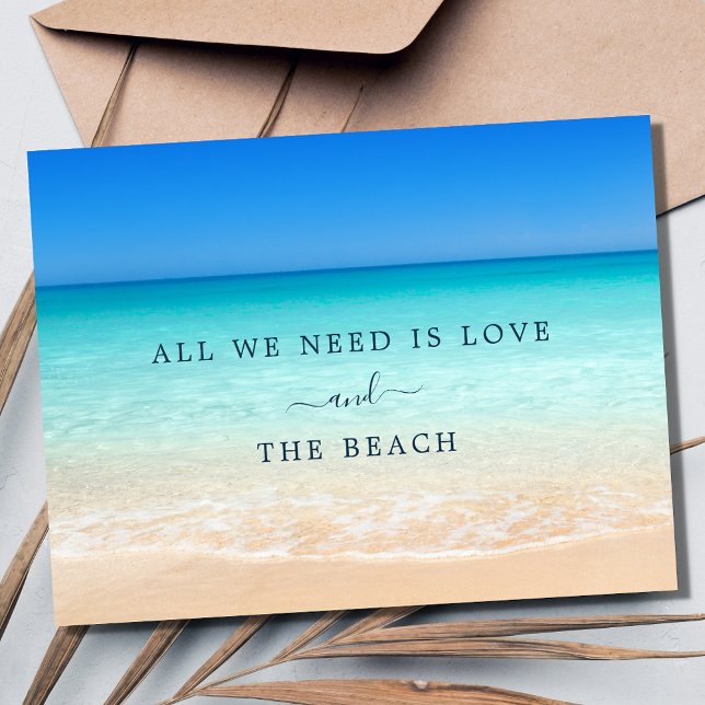 Cartão Postal Amor e o Casamento de Praia Salvem a Data (Love and the Beach Wedding Save the Date Postcard)