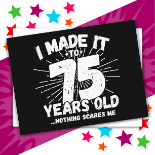 Cartão Postal Aniversário de 75 Anos Sarcástico Meme Engraçado