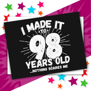 Cartão Postal Aniversário de 98 Anos Meme Sarcástico Engraçado