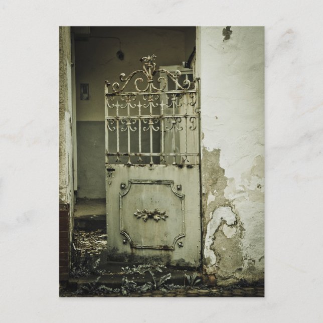 Cartão Postal Antiga porta enferrujada em Mayen, Alemanha (Frente)