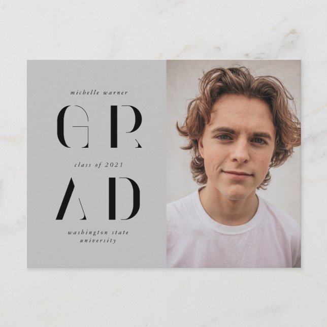 Cartão Postal anúncio elegante de graduação de script moderno (Frente)